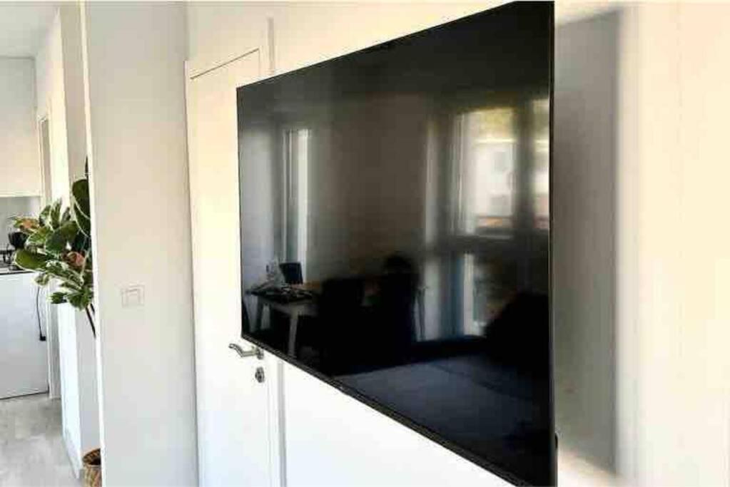 Sunny Modern Apartment With Balcony - Free Parking 비엔나 외부 사진