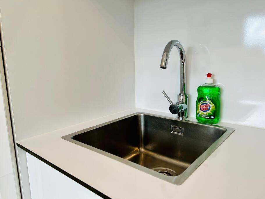 Sunny Modern Apartment With Balcony - Free Parking 비엔나 외부 사진