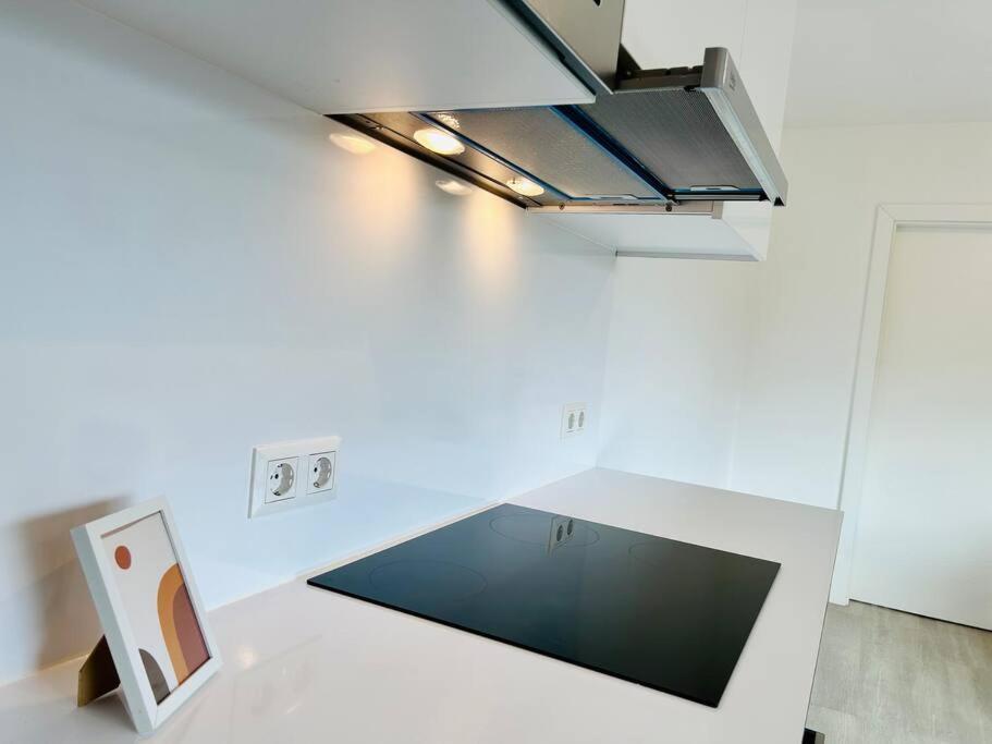 Sunny Modern Apartment With Balcony - Free Parking 비엔나 외부 사진